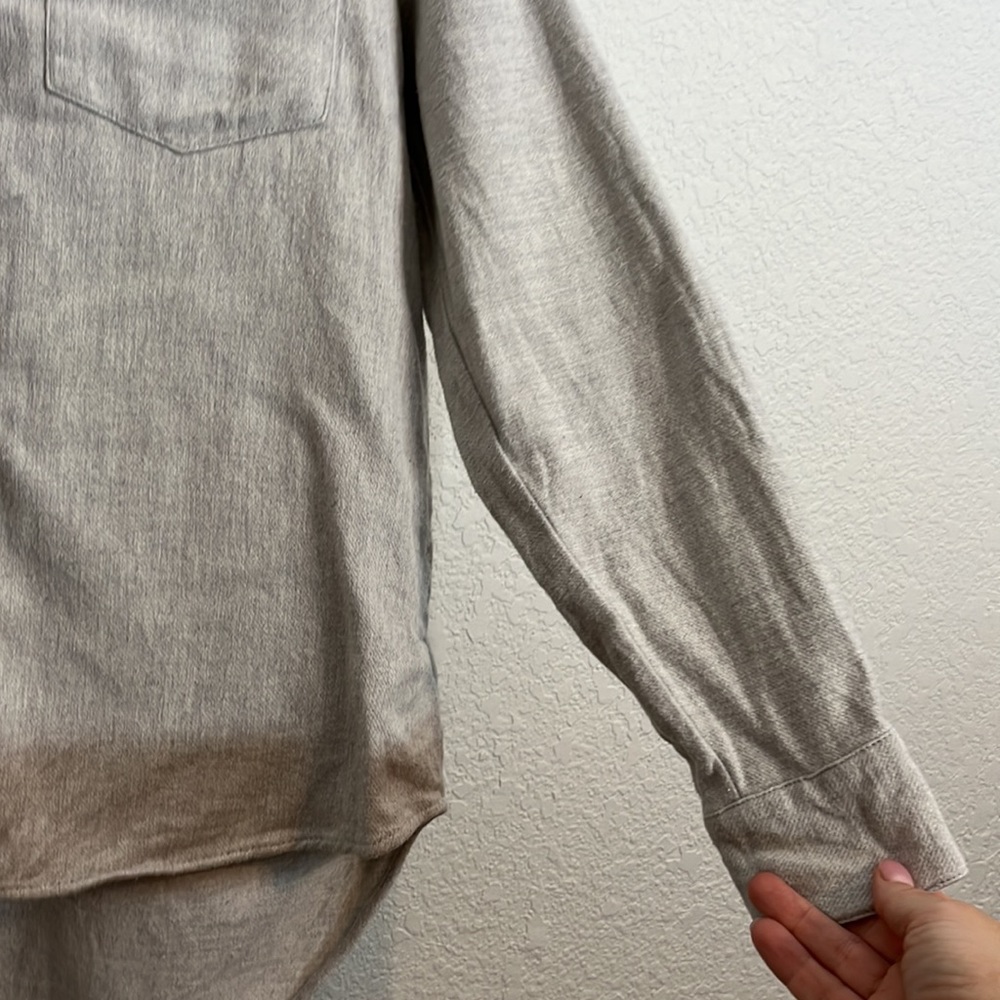 Madewell light gray mid weight flannel shacket with pockets Preppy Casual Alpine - Picture 6 of 11